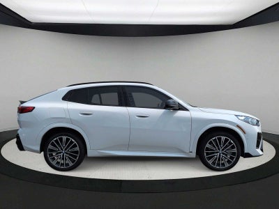 2025 BMW X2 M35i