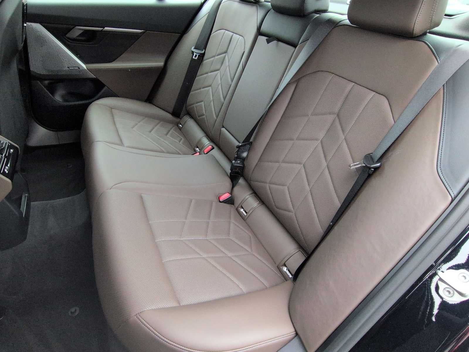 2025 BMW i5 xDrive40 xDrive40