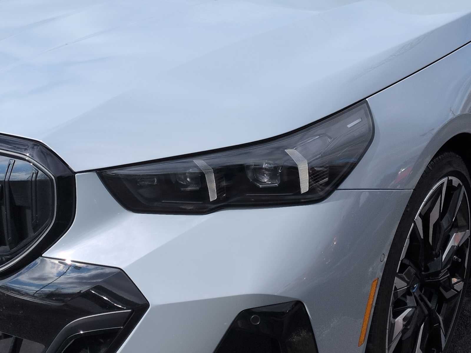 2025 BMW i5 xDrive40