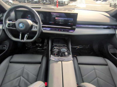 2025 BMW i5 xDrive40