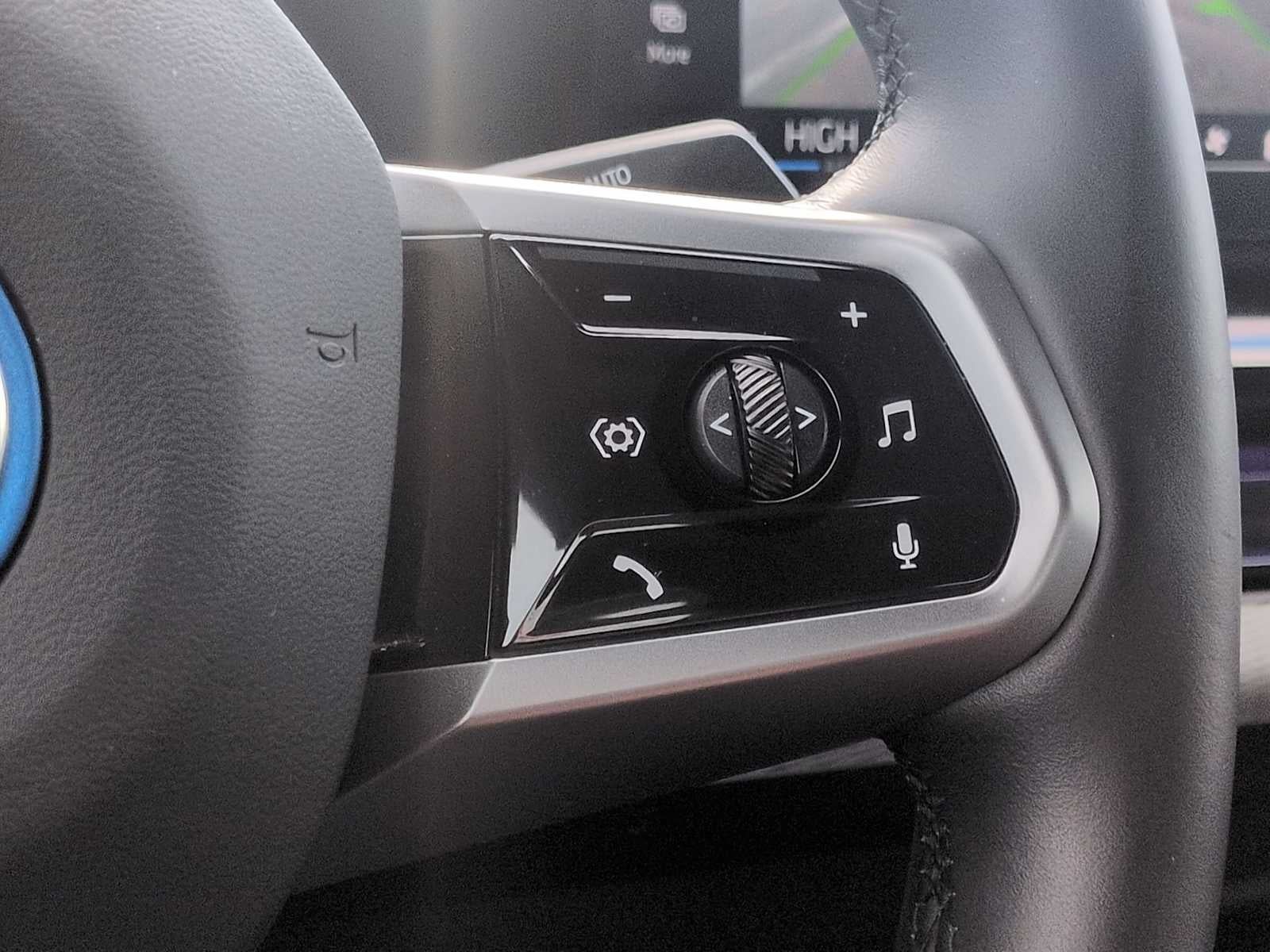 2025 BMW i5 xDrive40