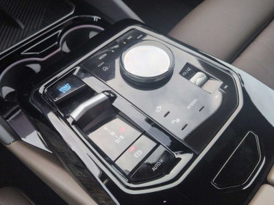 2025 BMW i5 xDrive40 xDrive40