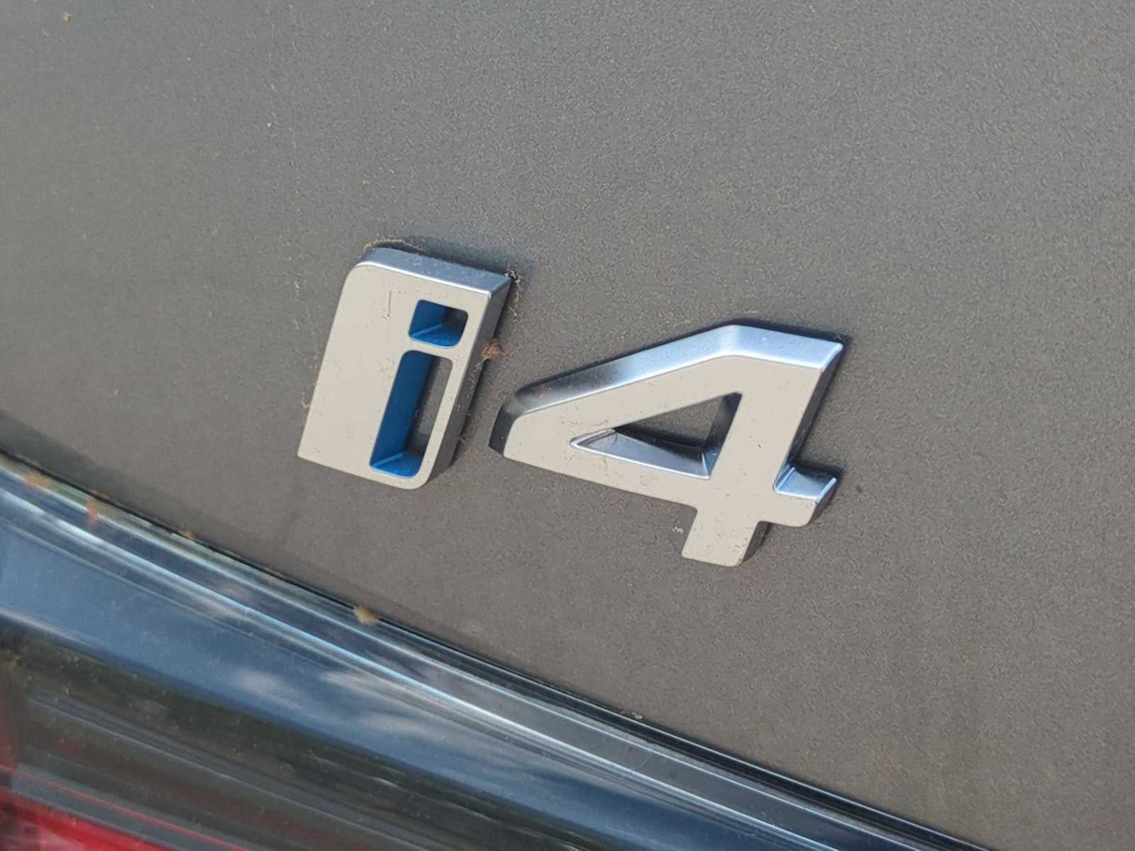 2025 BMW i4 eDrive40