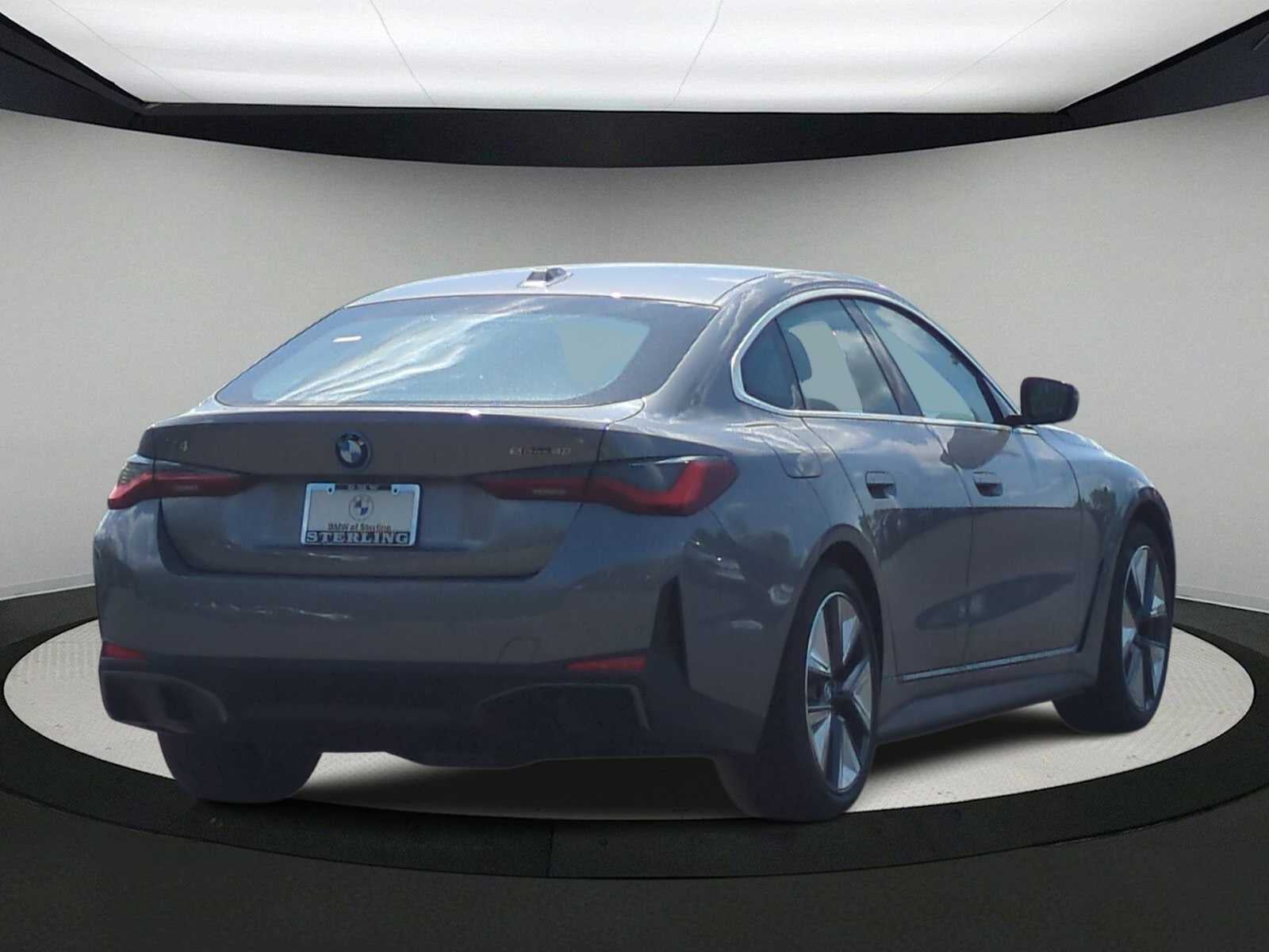 2025 BMW i4 eDrive40