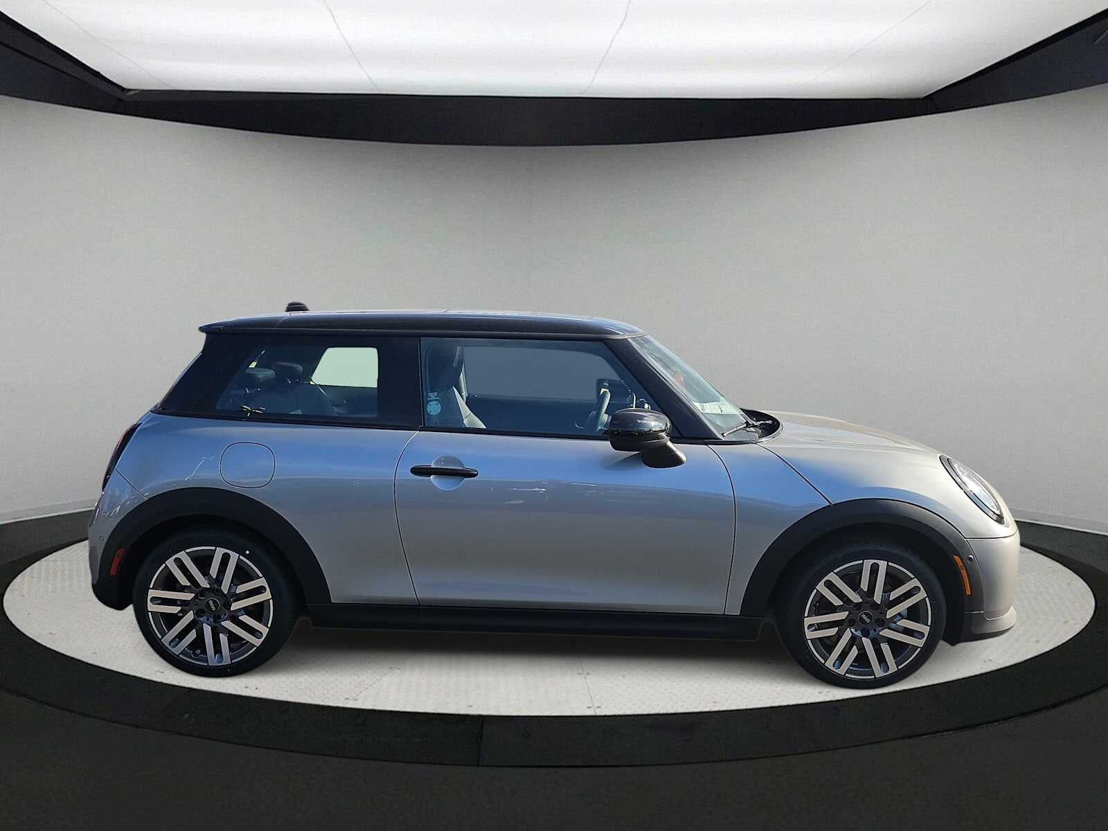 2026 MINI Hardtop 2 Door Cooper