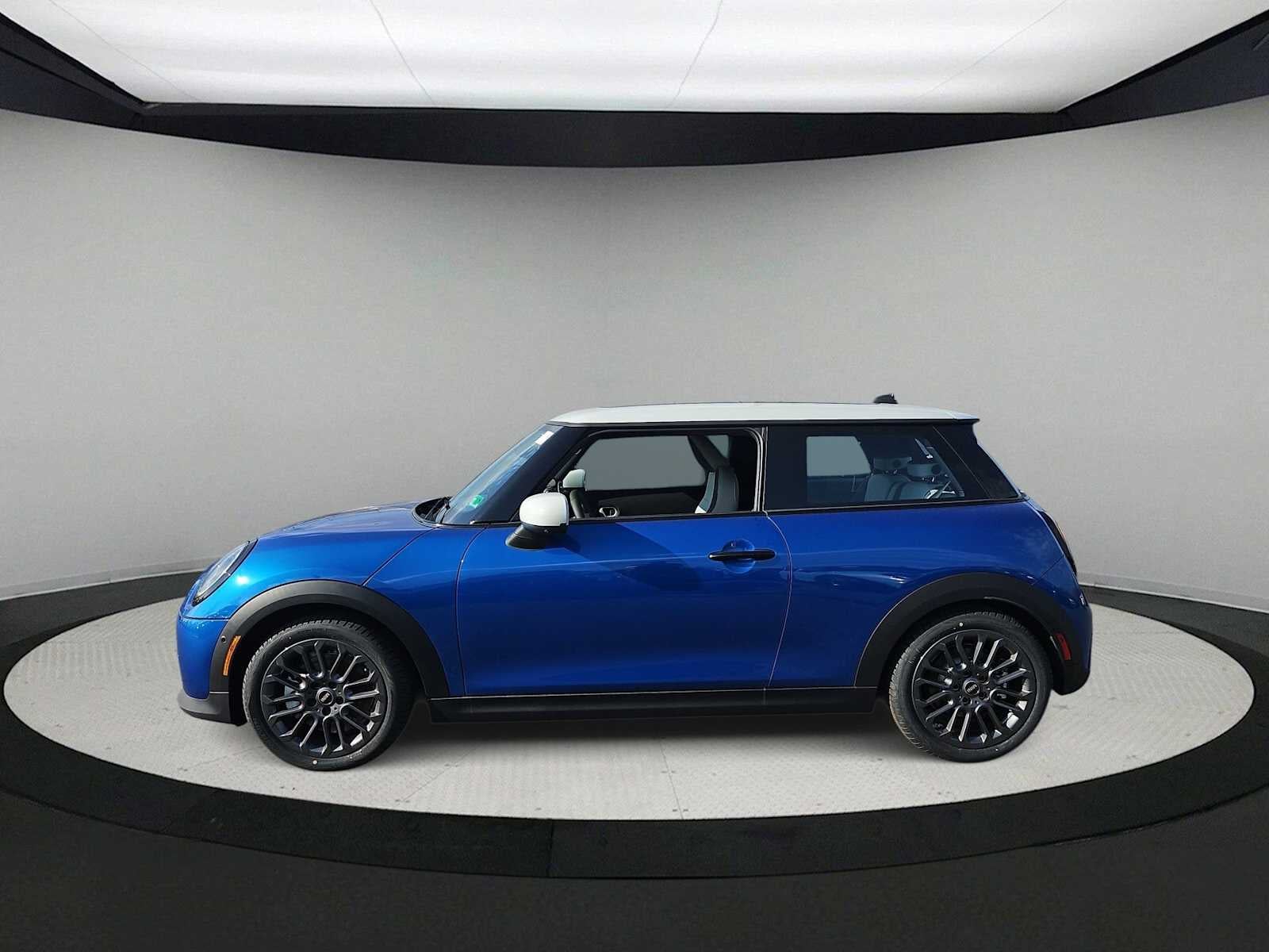 2026 MINI Hardtop 2 Door Cooper