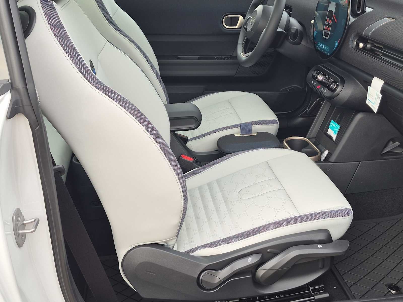 2027 MINI 2 DOOR ICONIC