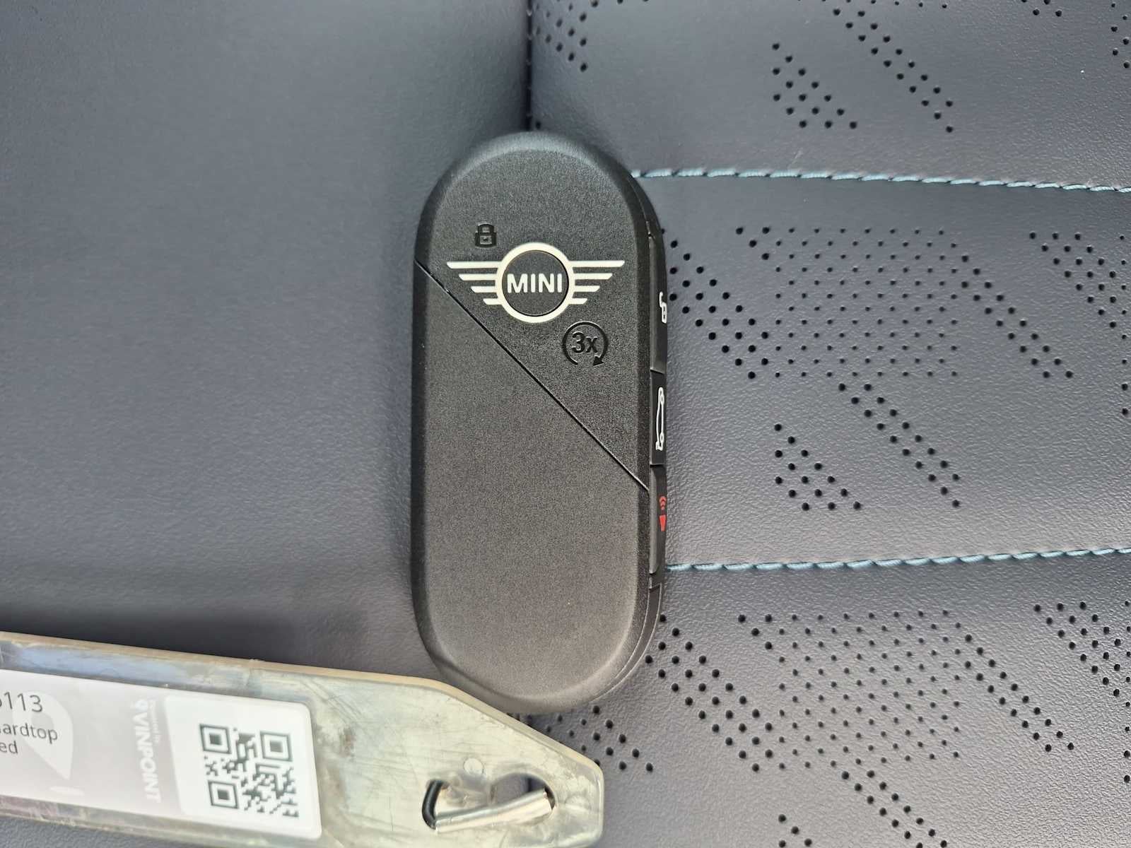 2027 MINI 2 DOOR SIGNATURE PLUS