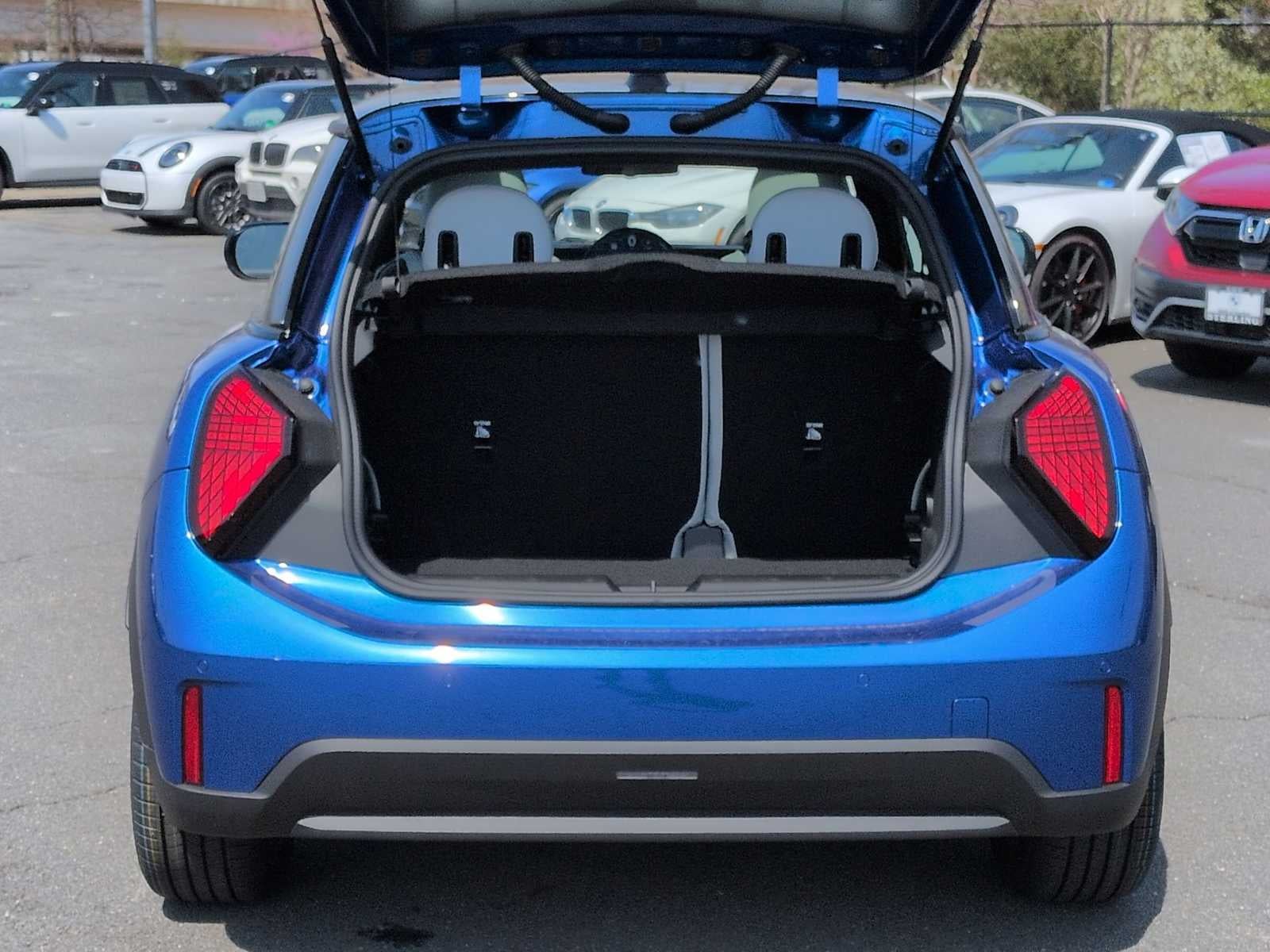 2026 MINI Hardtop 2 Door Cooper Oxford Edition