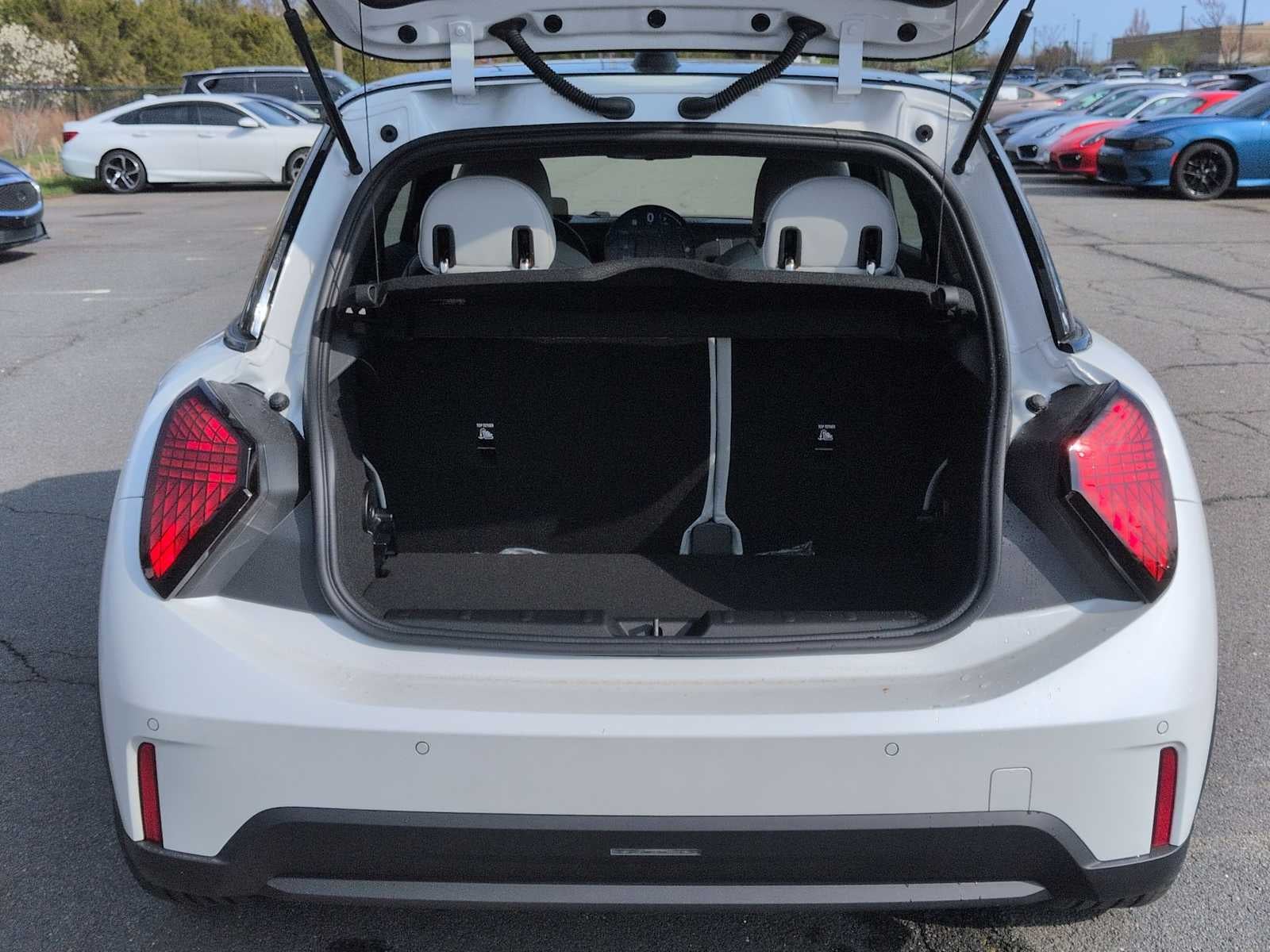 2026 MINI Hardtop 2 Door Cooper Oxford Edition