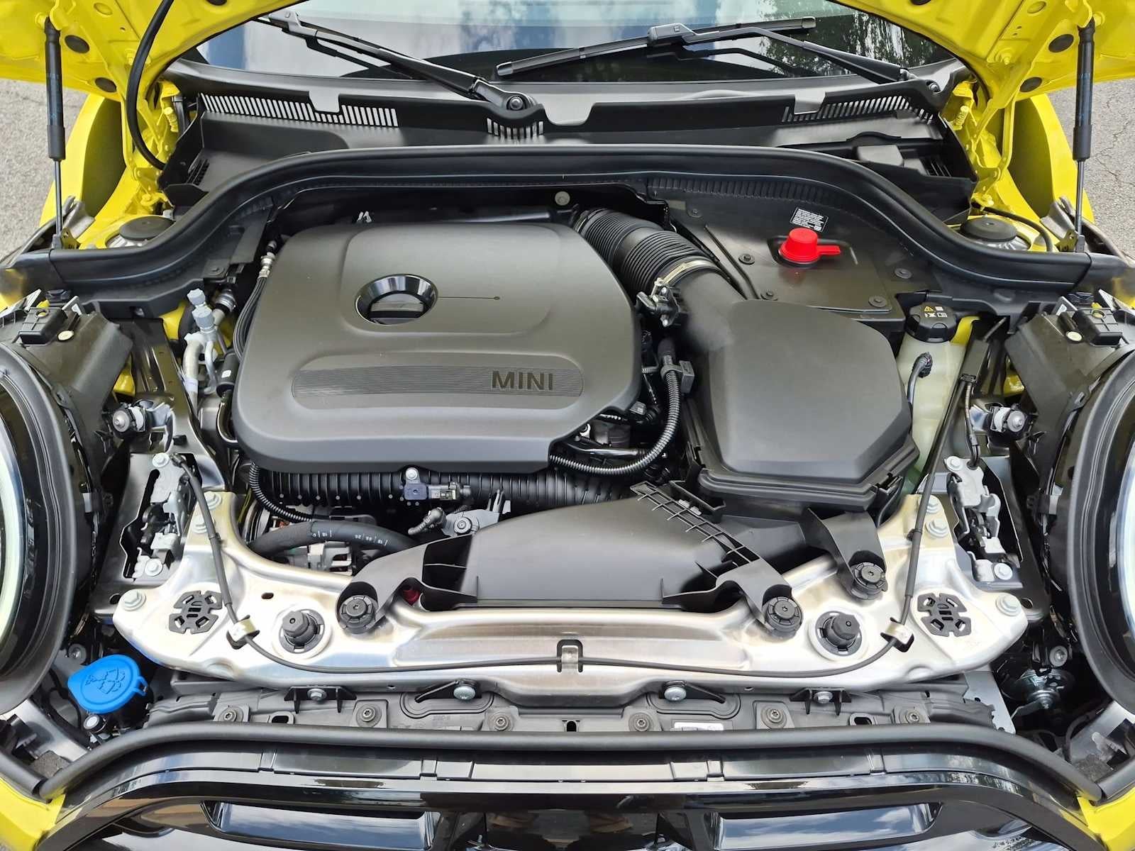 2026 MINI 2 DOOR ICONIC