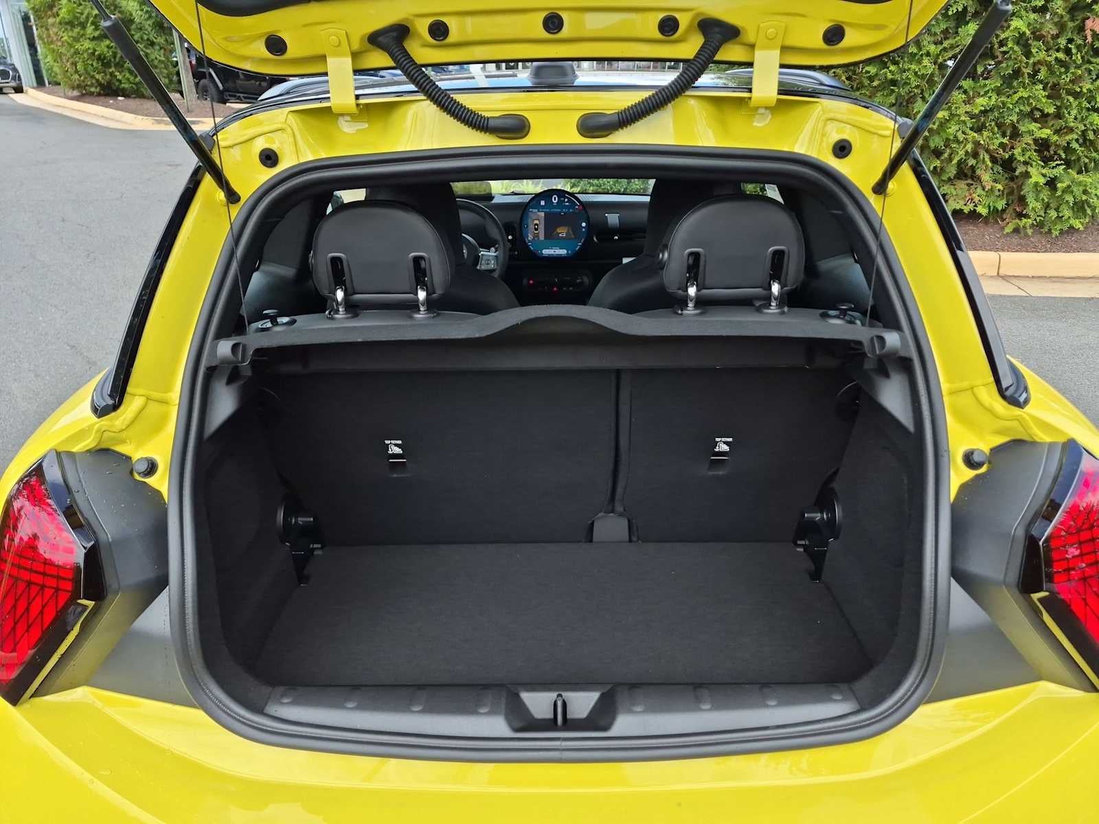 2026 MINI 2 DOOR ICONIC