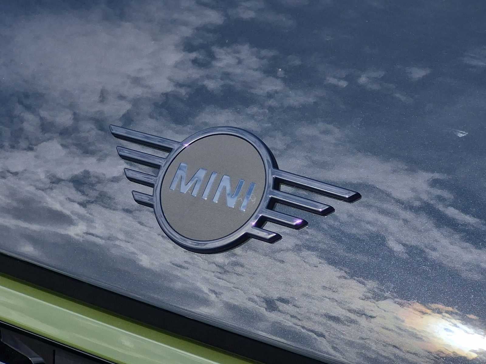 2027 MINI 2 DOOR ICONIC
