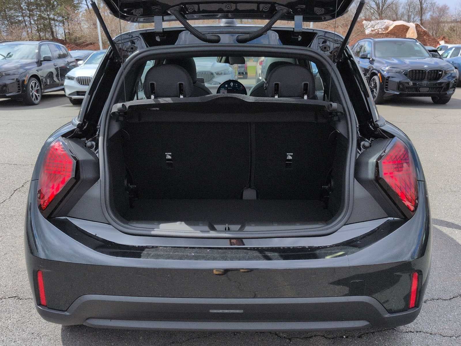 2026 MINI 2 DOOR ICONIC