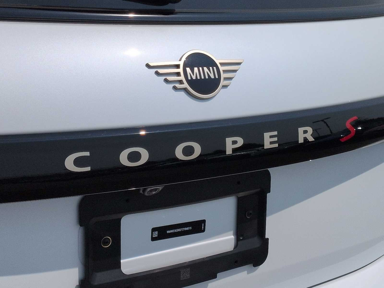 2026 MINI 2 DOOR ICONIC