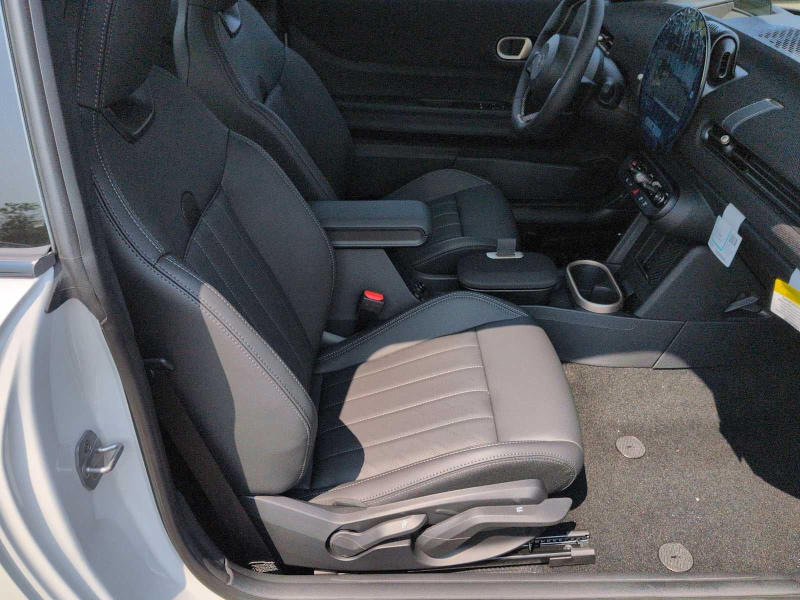 2026 MINI 2 DOOR ICONIC