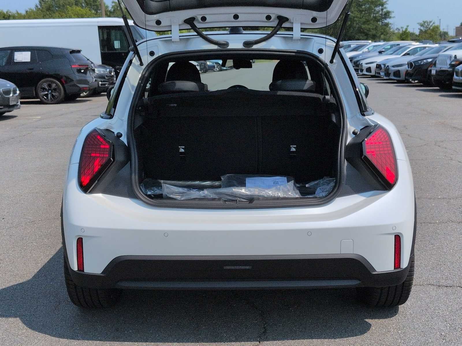 2026 MINI 2 DOOR ICONIC