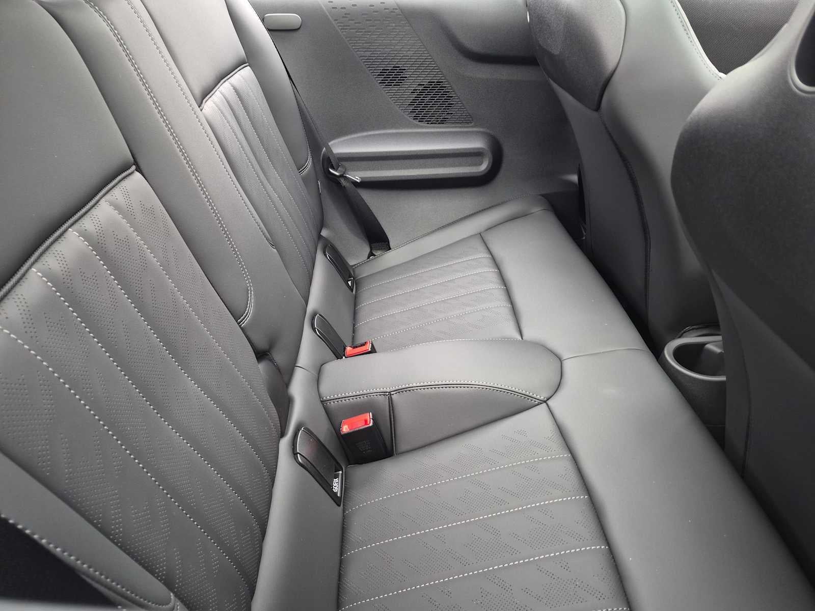 2027 MINI 2 DOOR SIGNATURE PLUS