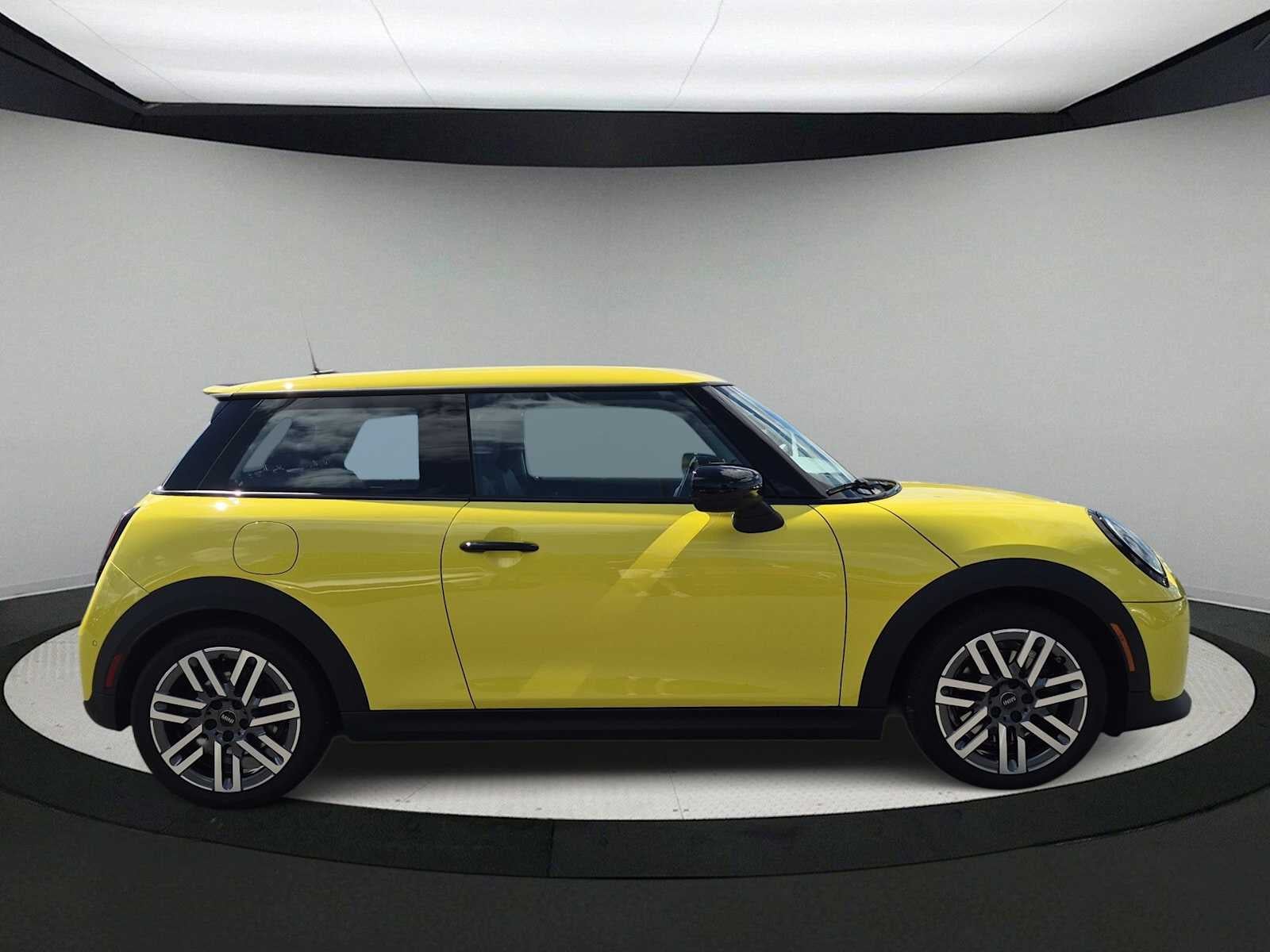 2025 MINI HARDTOP 2 DOOR Cooper S