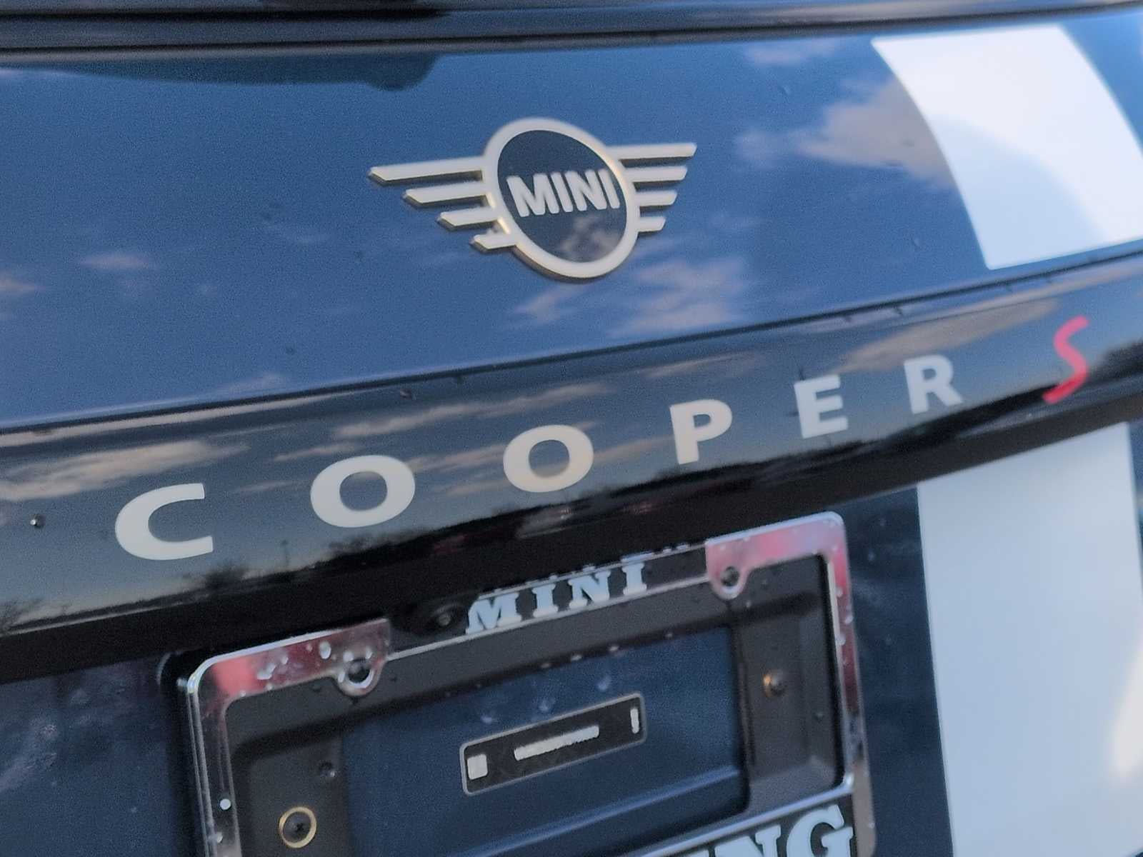 2026 MINI 2 DOOR ICONIC