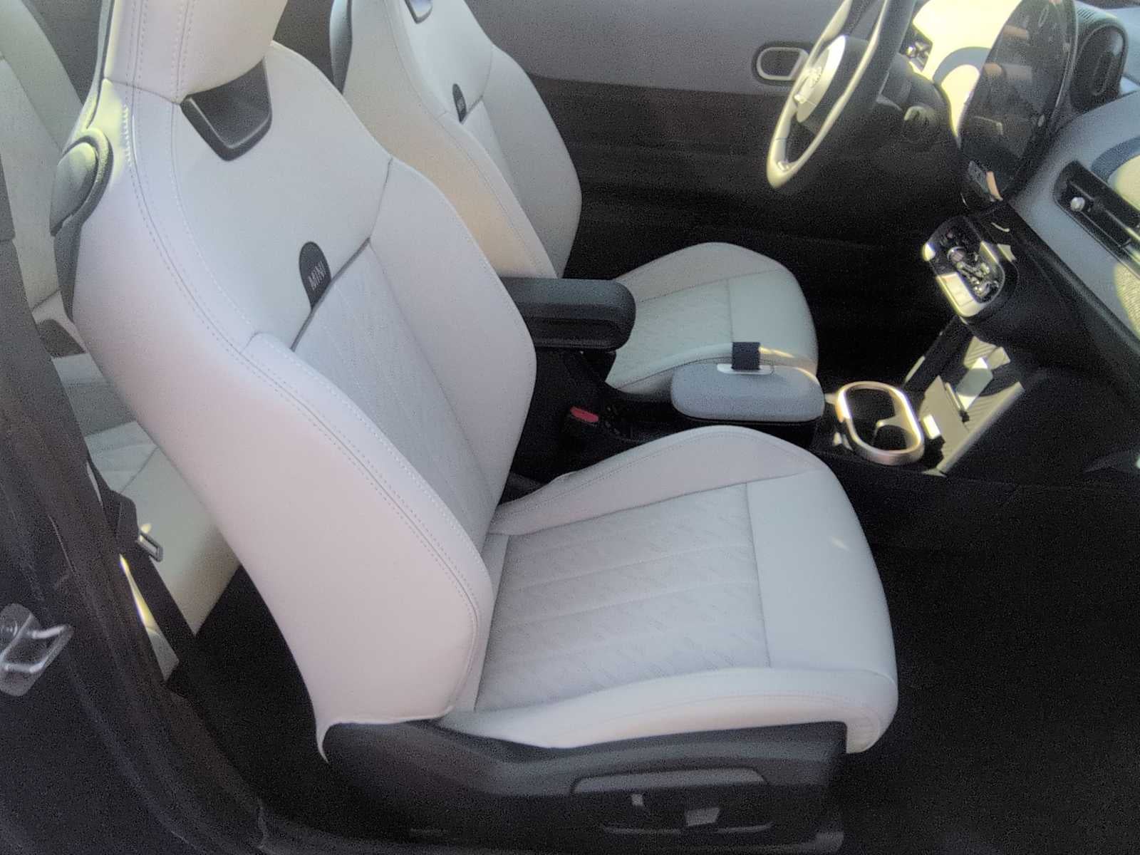 2026 MINI 2 DOOR ICONIC