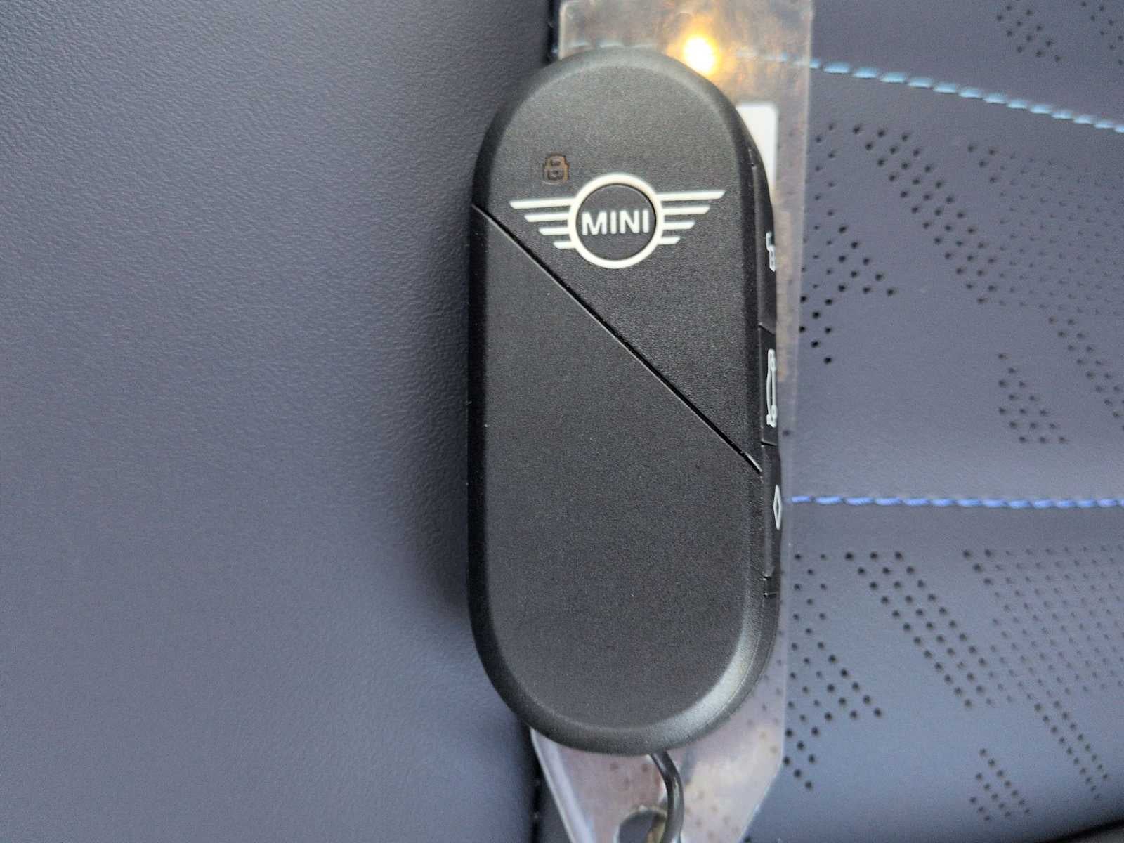 2026 MINI CONVERTIBLE ICONIC