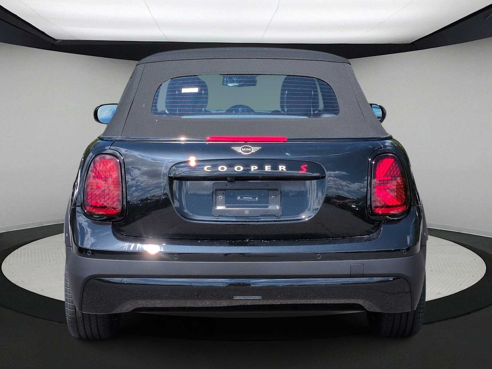 2026 MINI CONVERTIBLE ICONIC