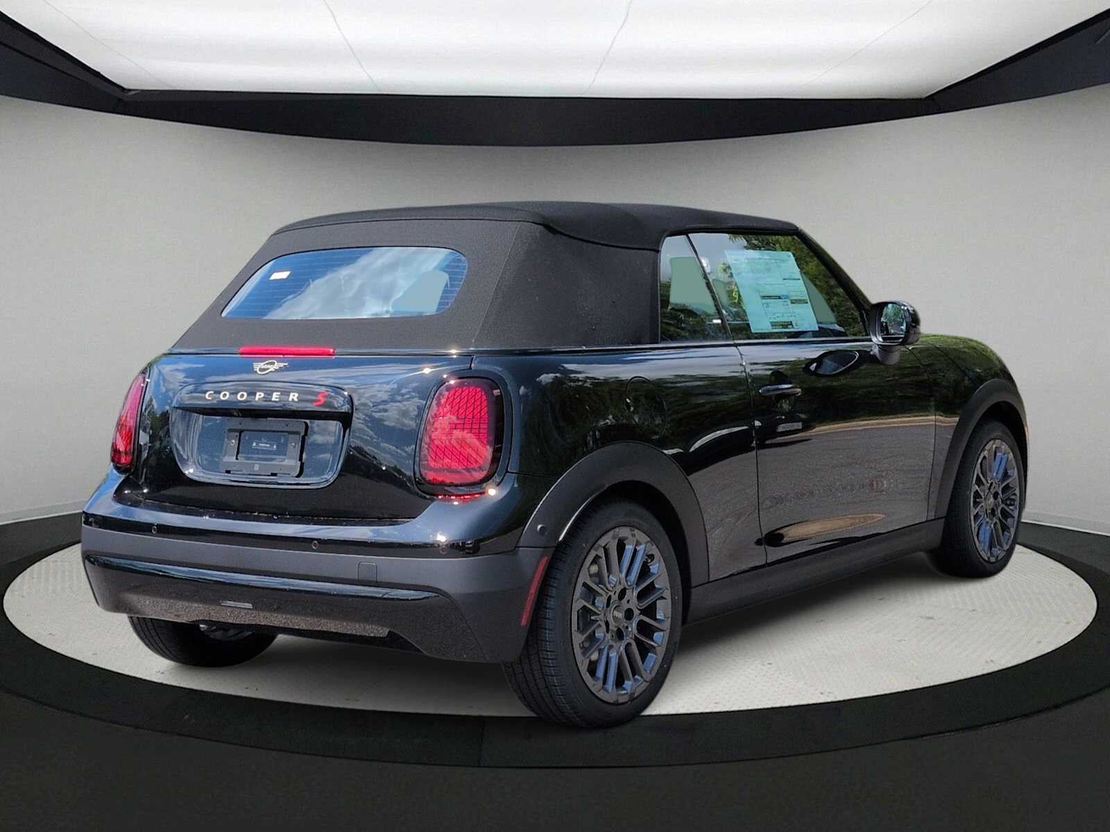 2026 MINI CONVERTIBLE ICONIC