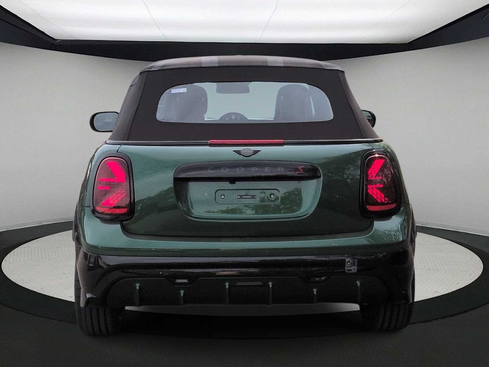 2026 MINI CONVERTIBLE ICONIC