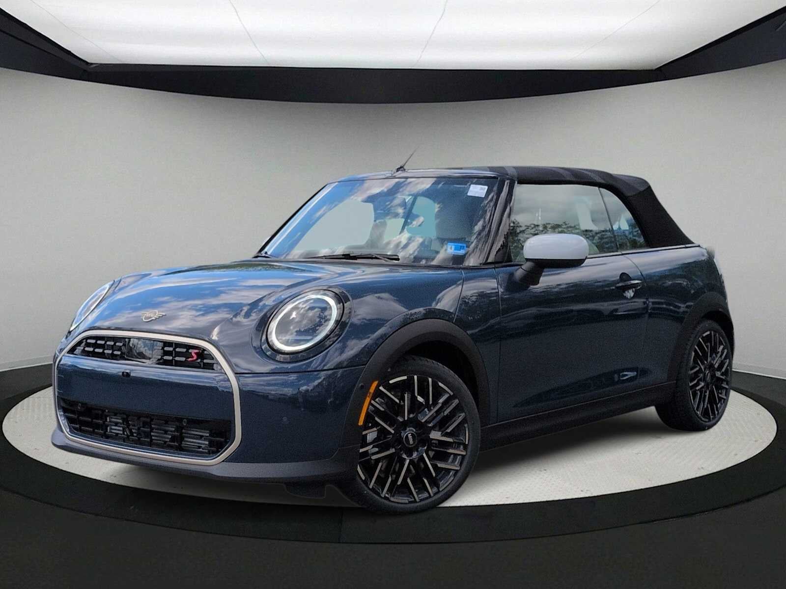2026 MINI CONVERTIBLE ICONIC