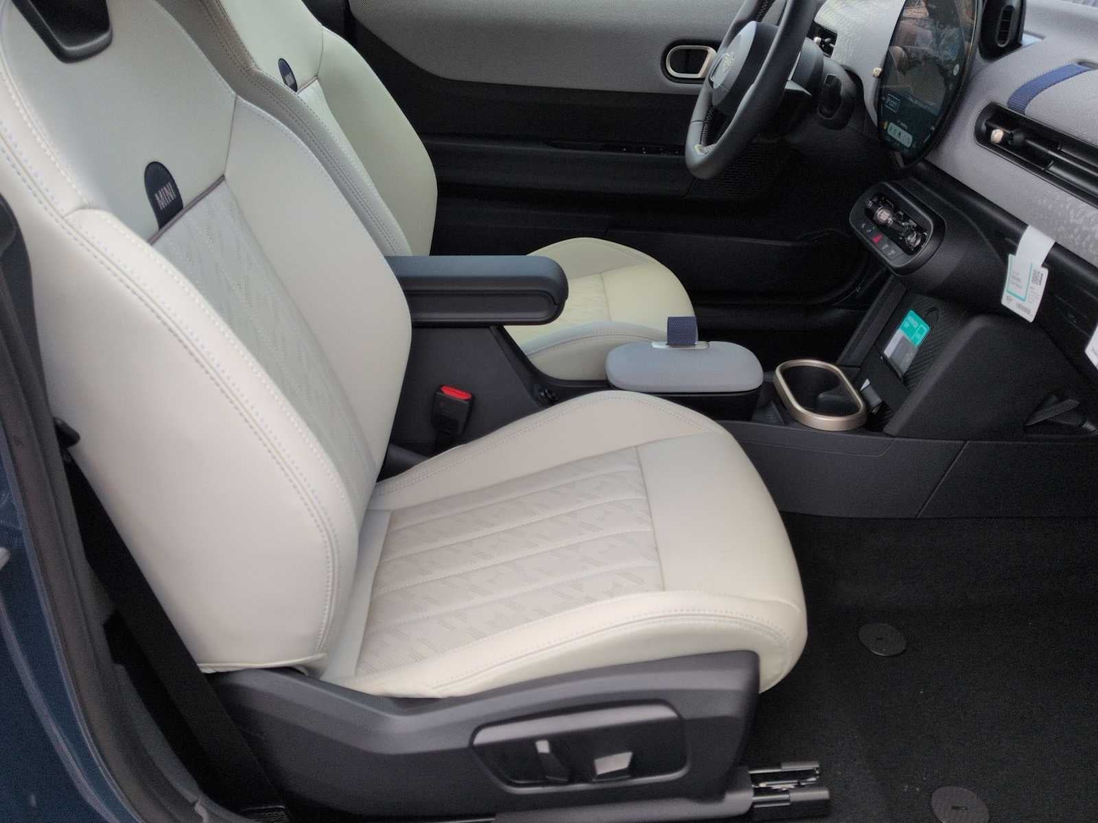 2026 MINI CONVERTIBLE ICONIC