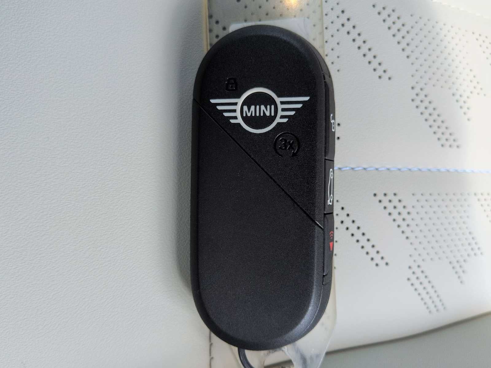 2026 MINI CONVERTIBLE ICONIC