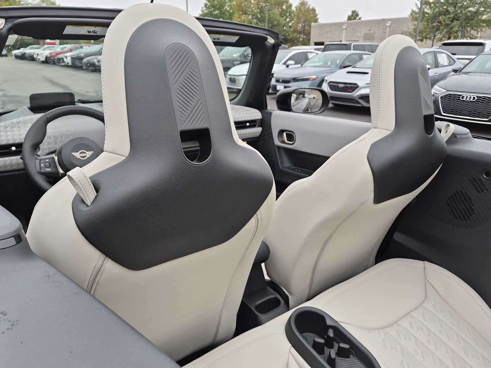 2027 MINI CONVERTIBLE SIGNATURE PLUS
