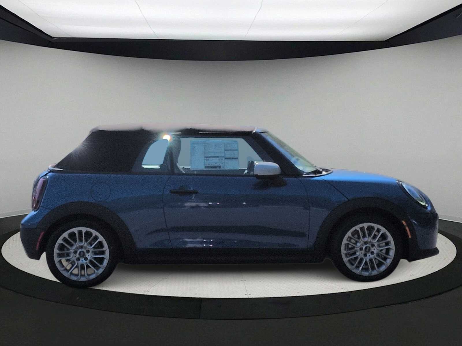 2026 MINI CONVERTIBLE ICONIC