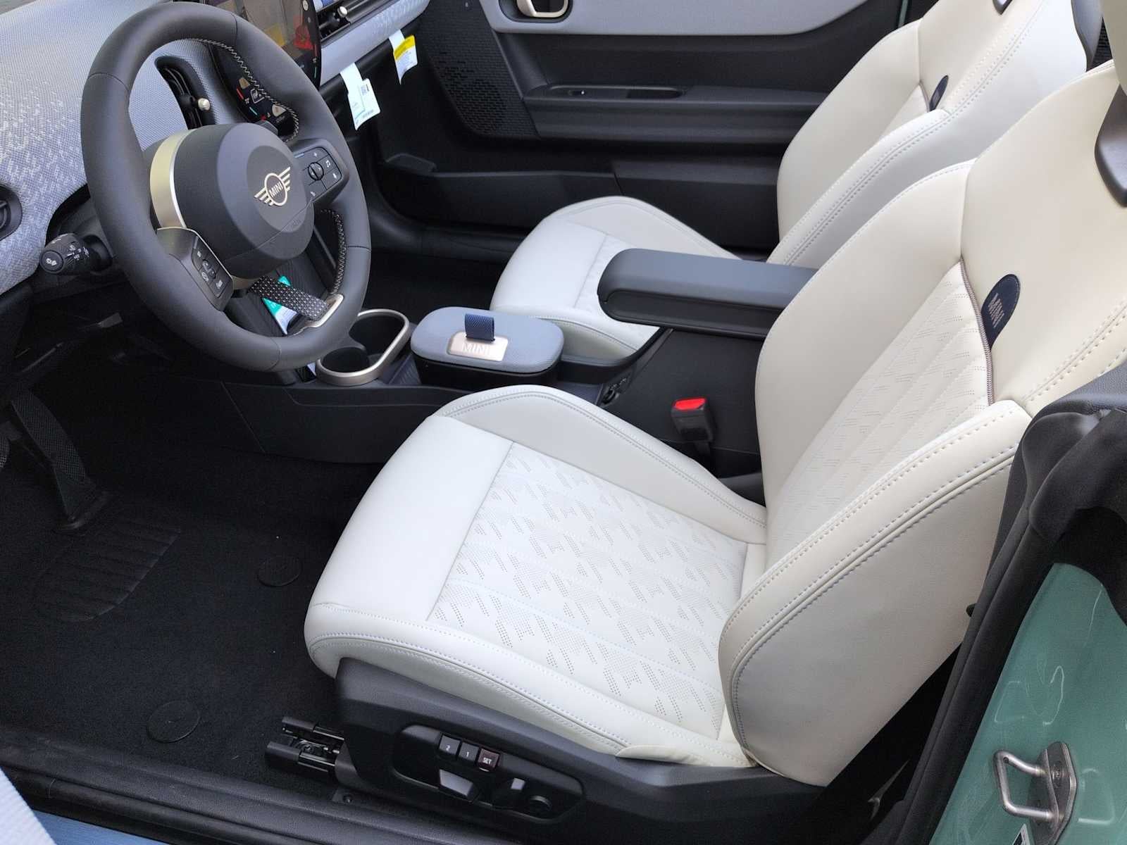 2026 MINI CONVERTIBLE ICONIC