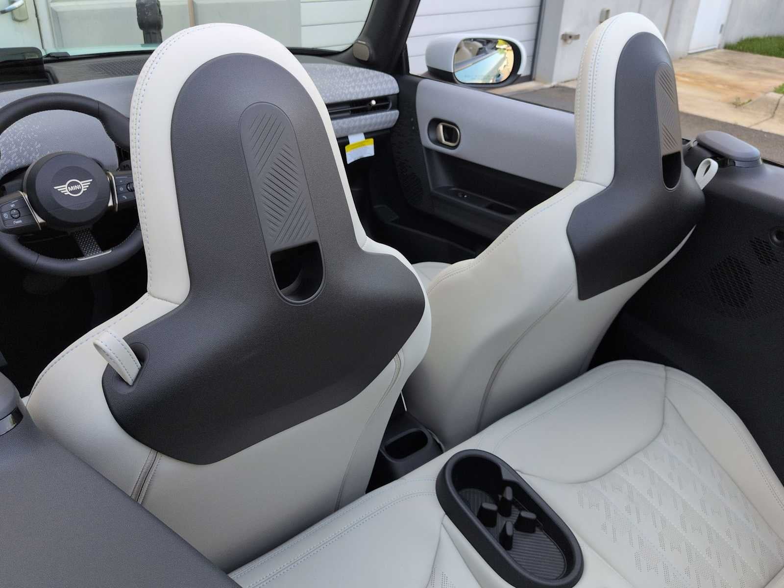 2026 MINI CONVERTIBLE ICONIC