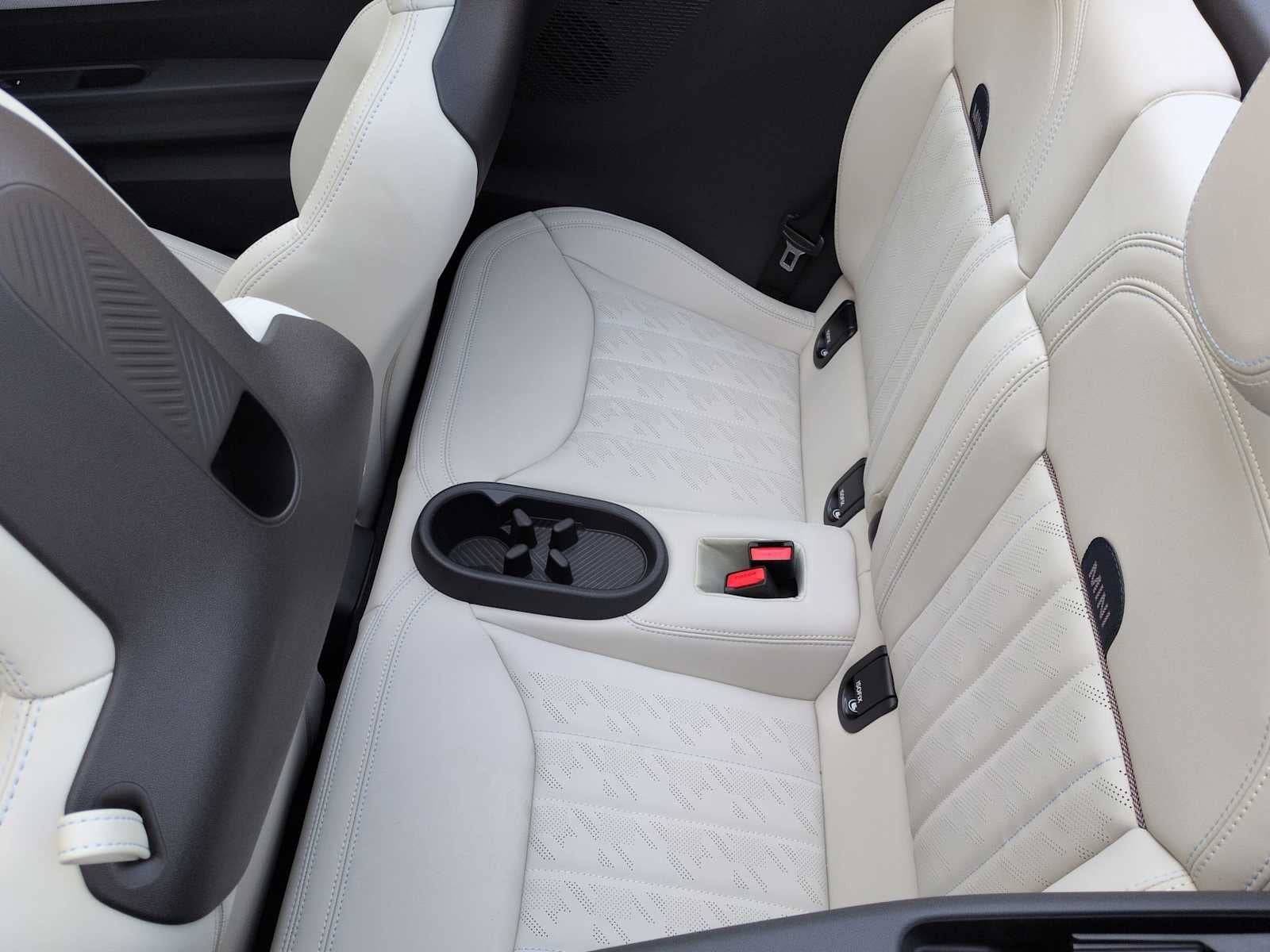 2026 MINI CONVERTIBLE ICONIC