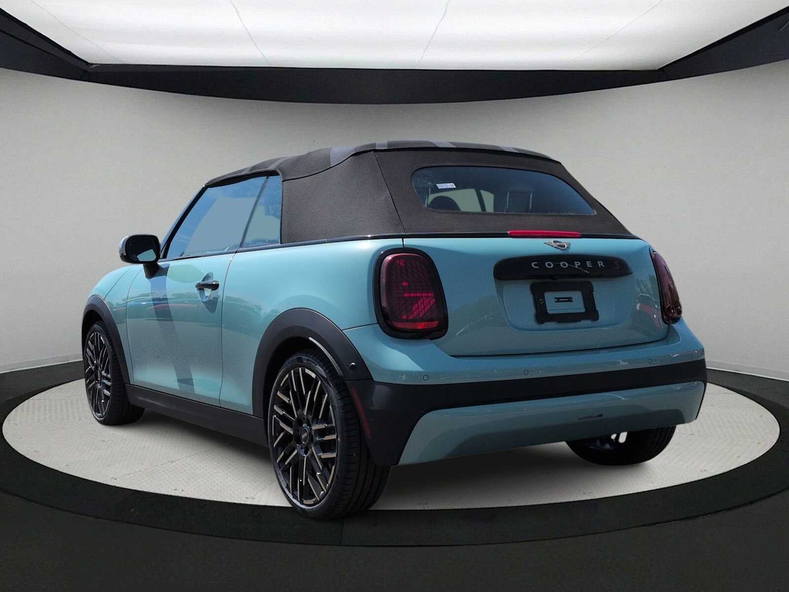 2026 MINI CONVERTIBLE ICONIC