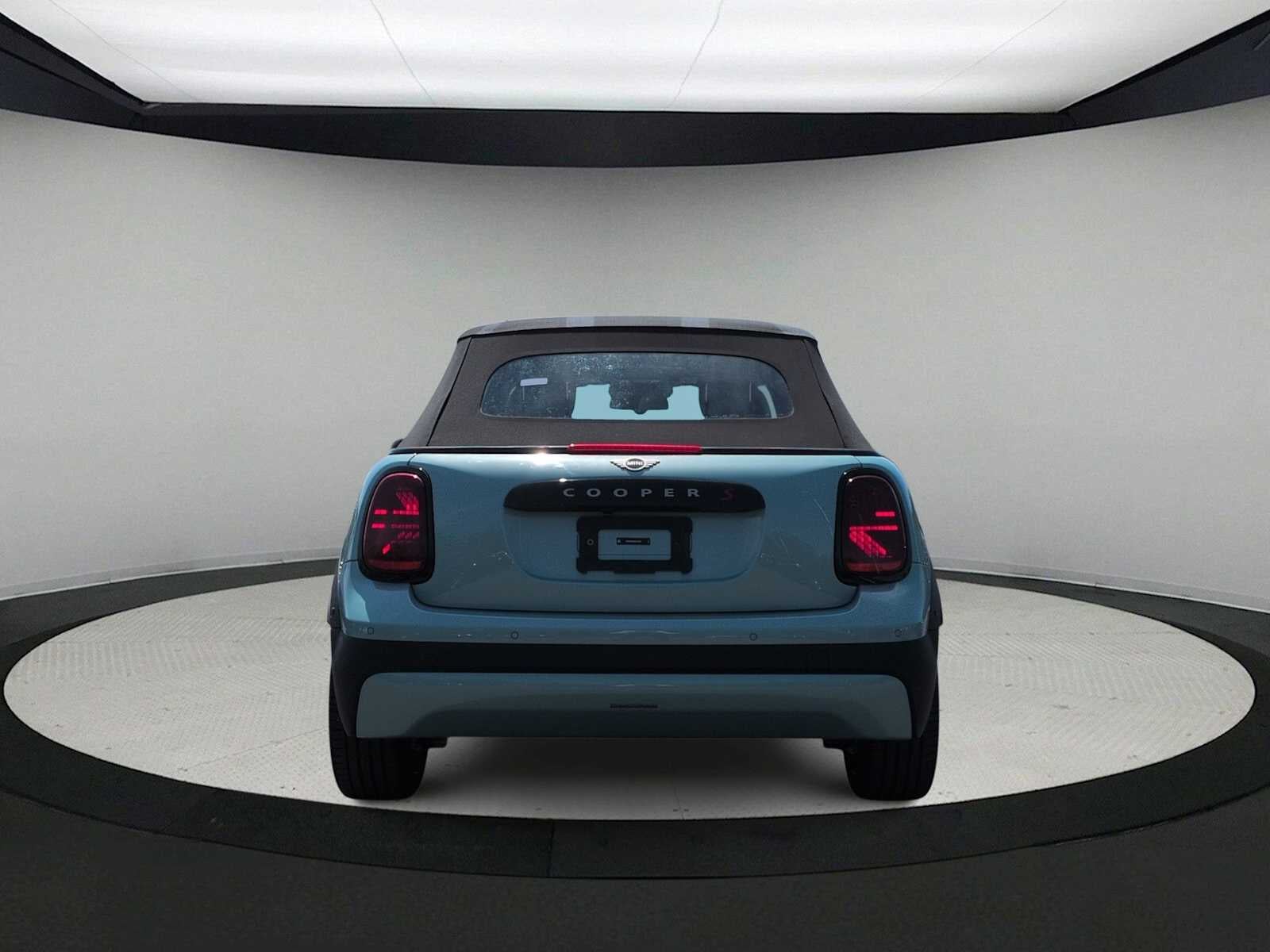 2026 MINI CONVERTIBLE ICONIC