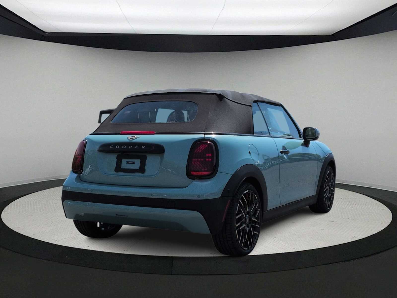 2026 MINI CONVERTIBLE ICONIC