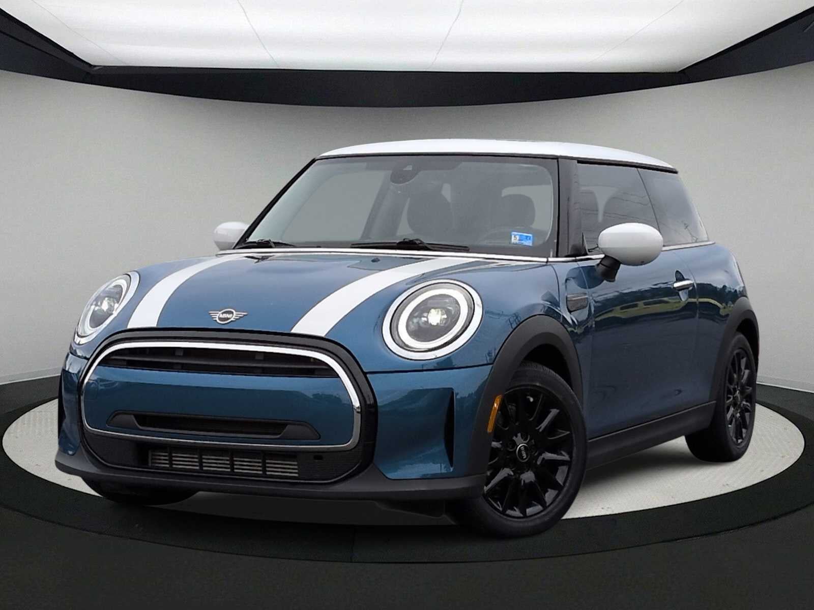 2024 MINI HARDTOP 2 DOOR Cooper