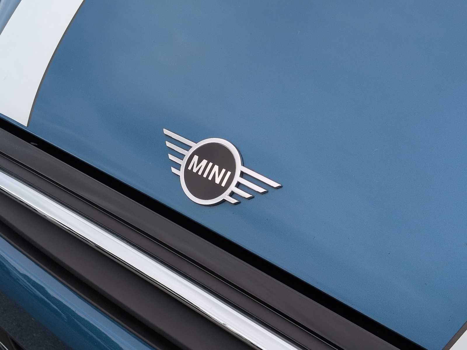 2024 MINI HARDTOP 2 DOOR Cooper