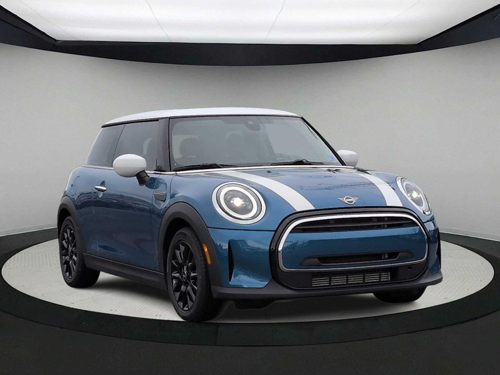 2024 MINI HARDTOP 2 DOOR Cooper