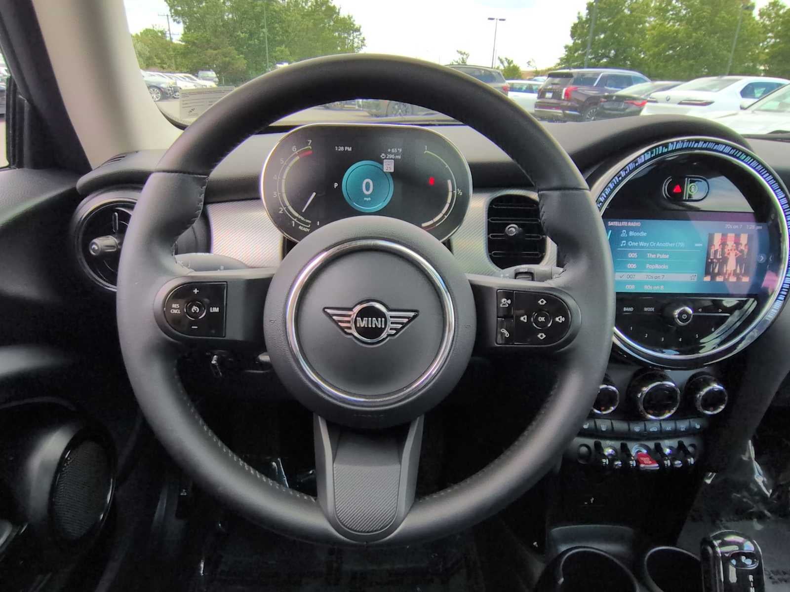 2022 MINI HARDTOP 2 DOOR SIGNATURE