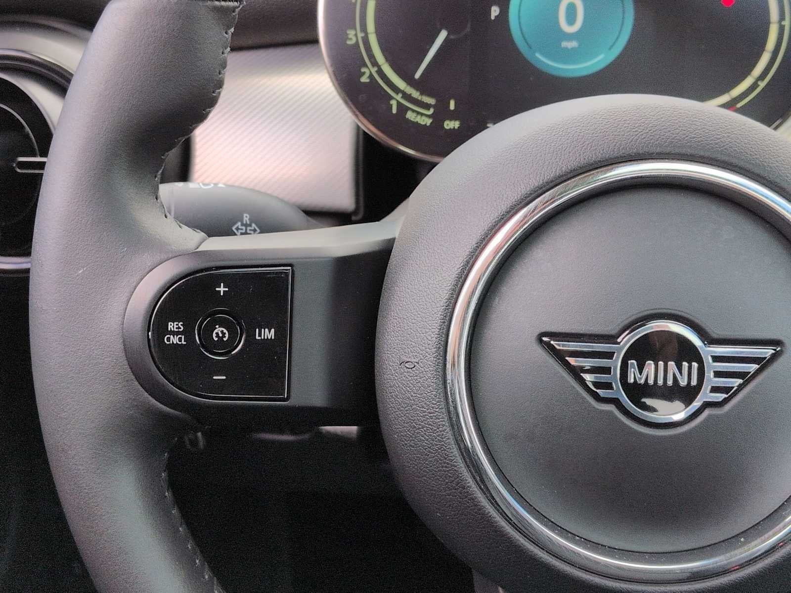 2022 MINI HARDTOP 2 DOOR SIGNATURE
