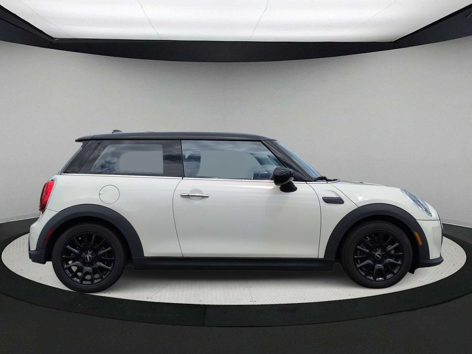 2022 MINI HARDTOP 2 DOOR SIGNATURE
