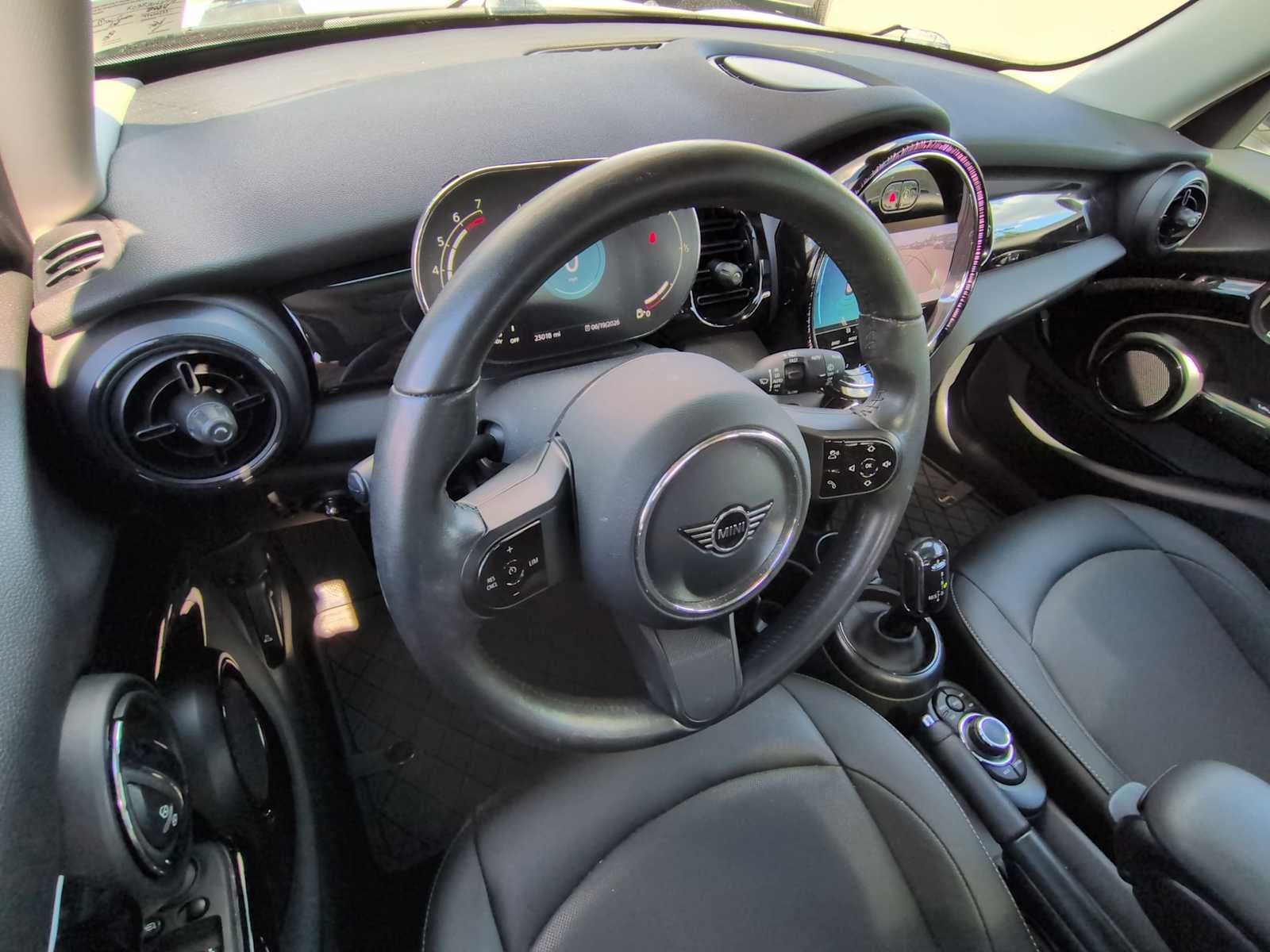 2024 MINI HARDTOP 4 DOOR Cooper