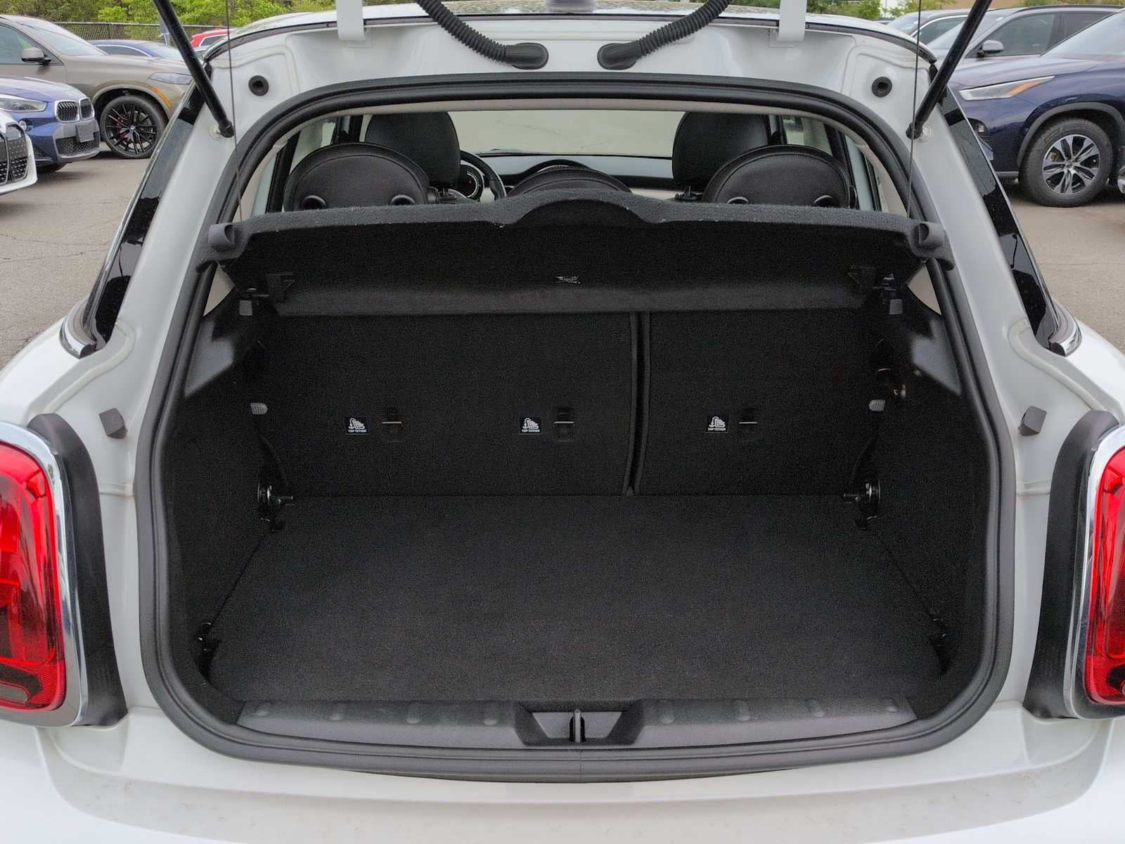 2024 MINI HARDTOP 4 DOOR Cooper