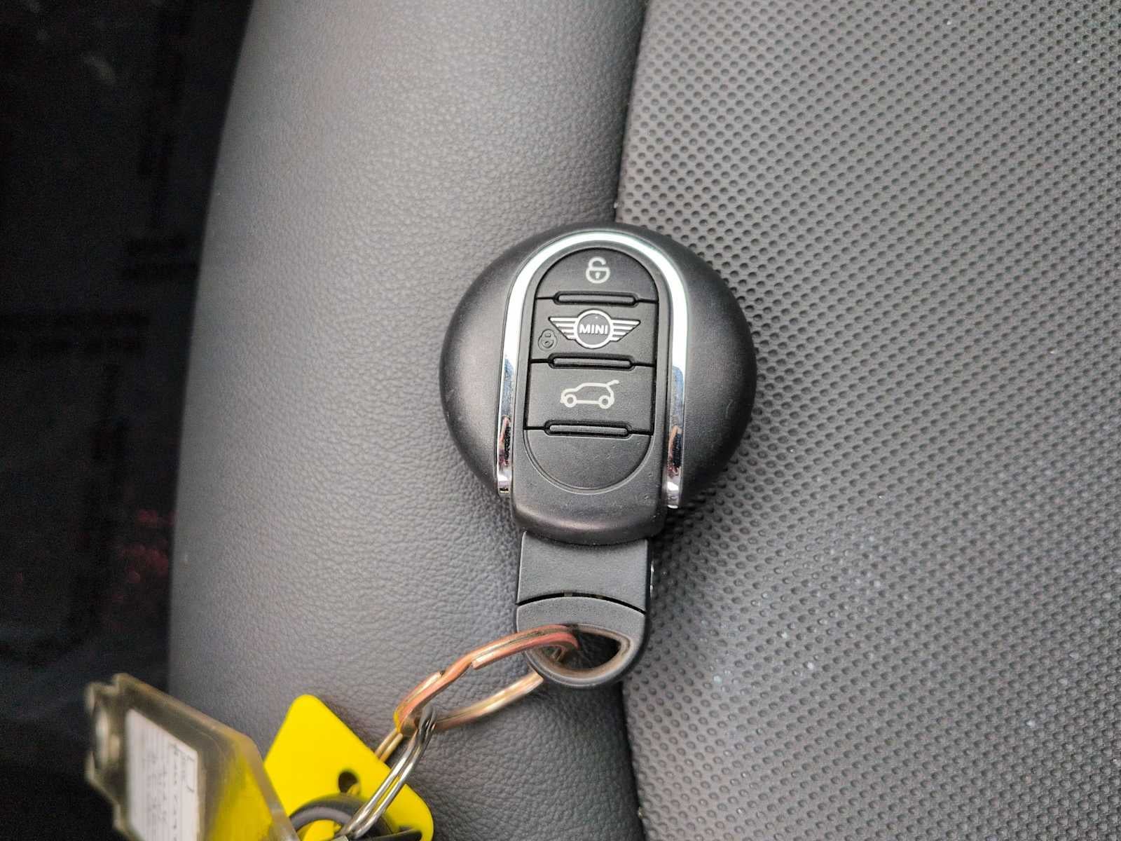 2024 MINI HARDTOP 4 DOOR Cooper