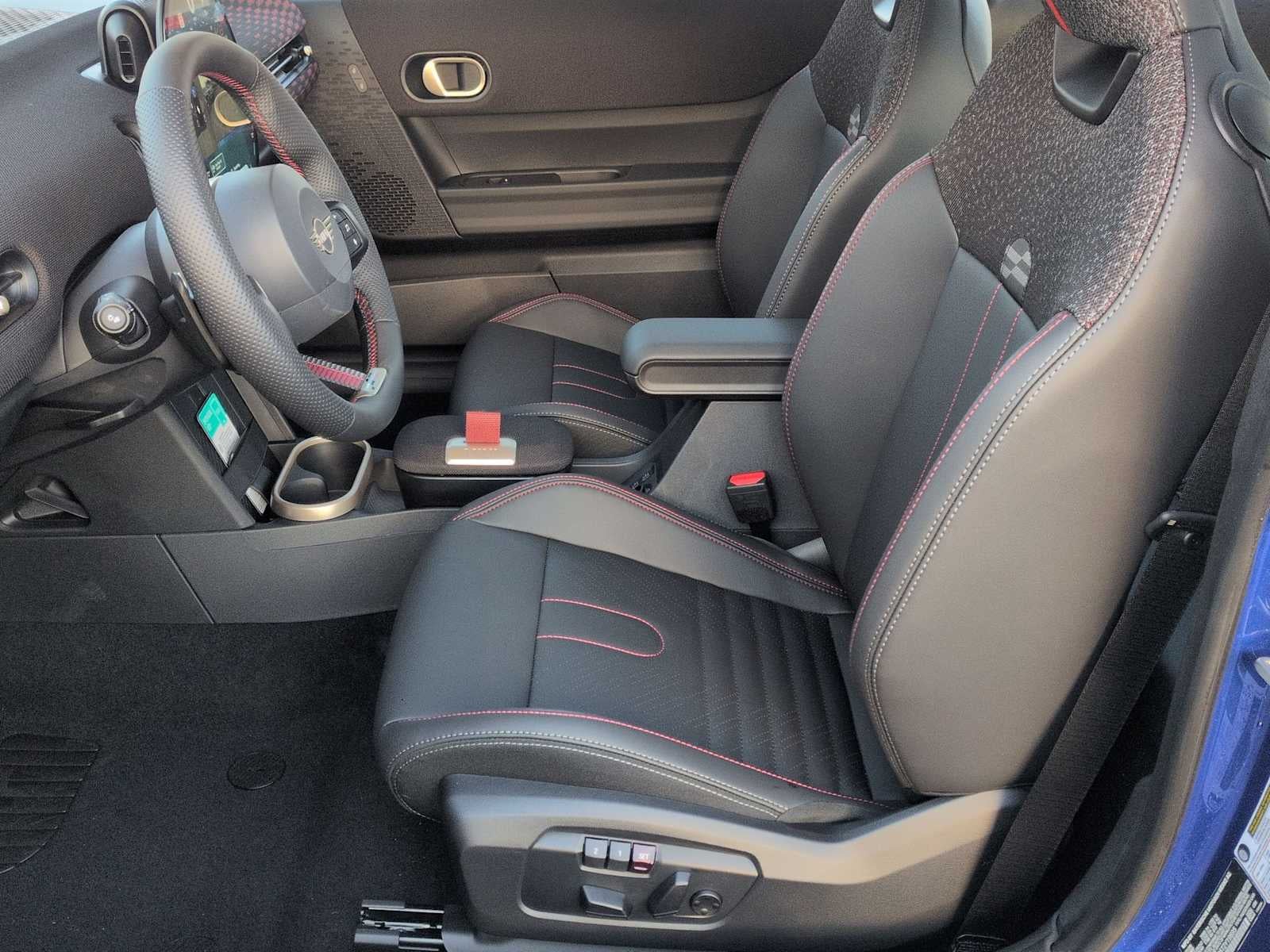 2026 MINI 2 DOOR ICONIC